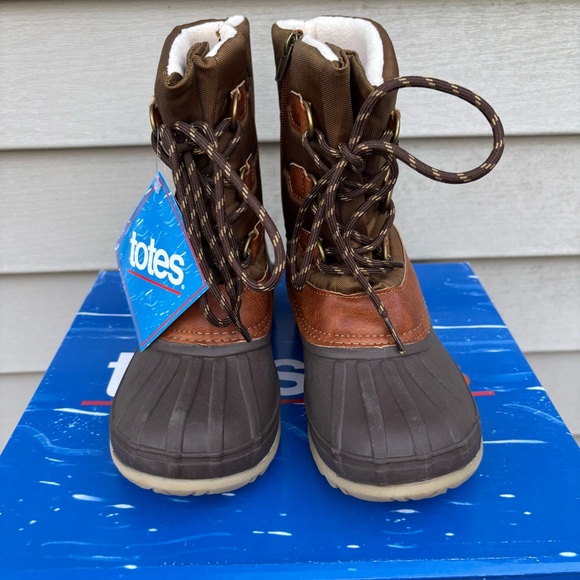 totes Other - Totes Boy’s Brown and Tan Lace-Up Boots. New in Box. Size 4.